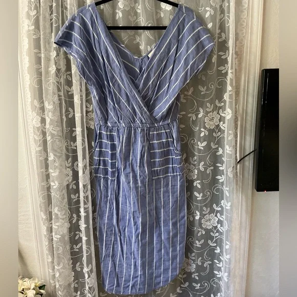 Universal Thread | Dresses | Universal Thread Blue And White Striped Dress  With Pockets Size Xl | Poshmark